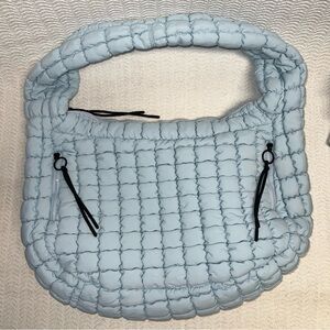 as revival / light blue quilted puffer bag